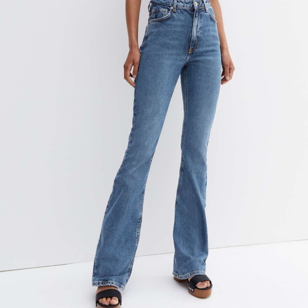 BROOKE High Rise Slim Fit Jeans Size 4